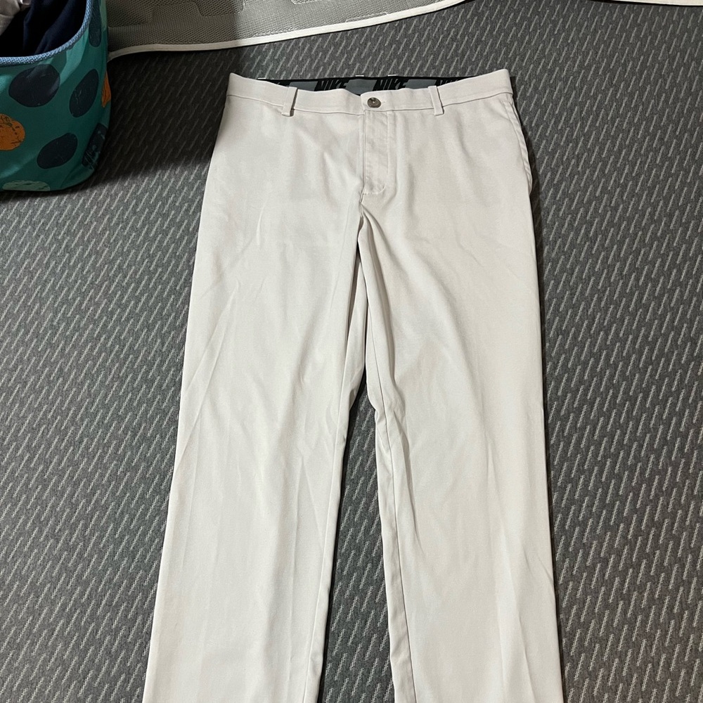 Brand new Nike golf pants - never worn
